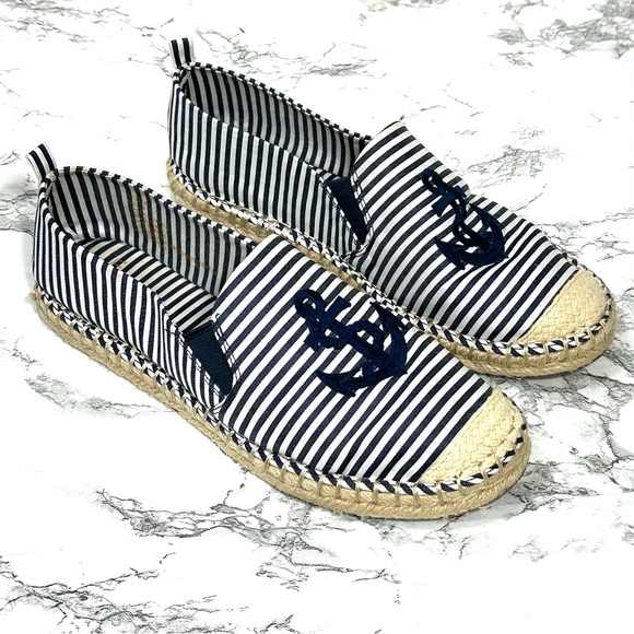 Crown And Ivy Skylar Slip On Espradille Style Loafers - Picture 1 of 7